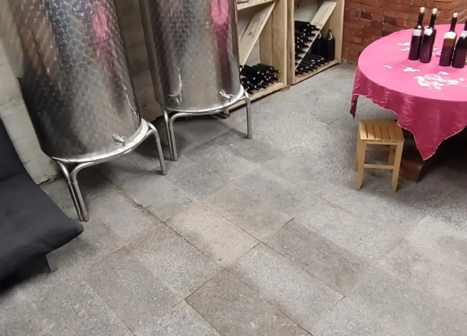 Bed & Breakfast Bed and Breakfast Bookwine Tasting In Tbilisi Gruzie